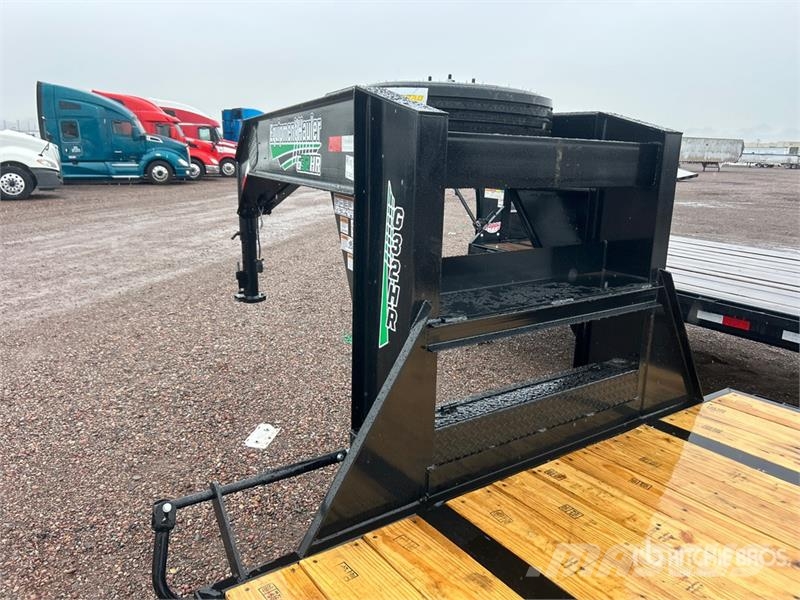 Industrias America G32HR 32 ft T/A Gooseneck Equipment Trailer Auto pārvadāšanas treileri