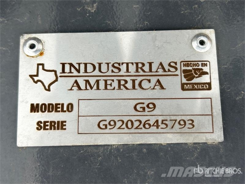 Industrias America G9 108 in Skid Steer Snow Pusher (Unused) Снежные отвалы и плуги