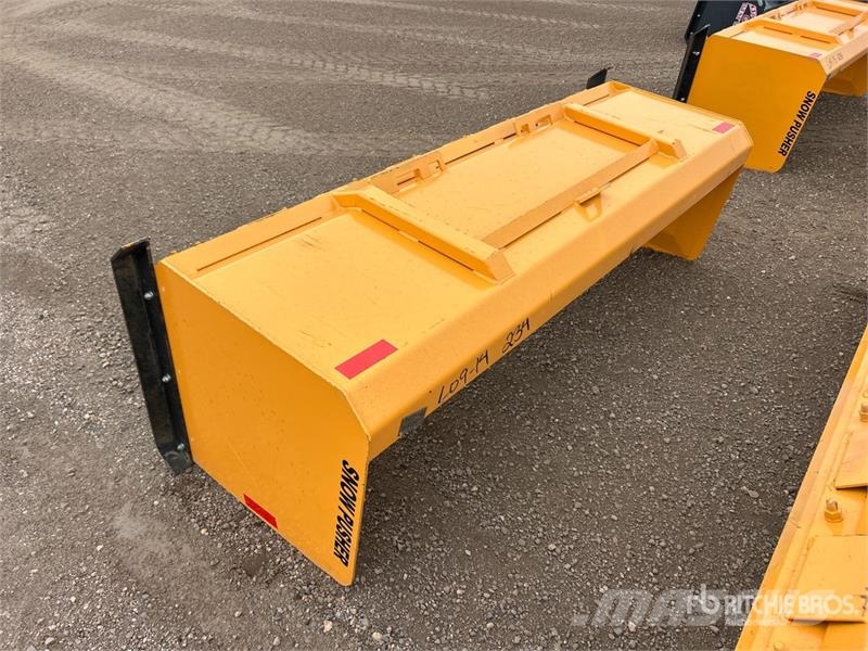 Industrias America SP08 96 in Skid Steer Snow Pusher (Unused) Снежные отвалы и плуги