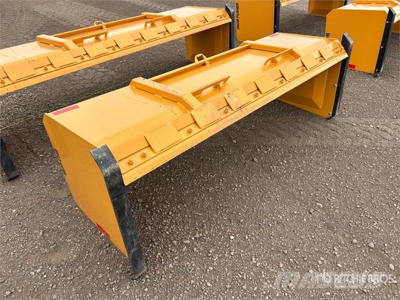 Industrias America SP08 96 in Skid Steer Snow Pusher (Unused) Снежные отвалы и плуги