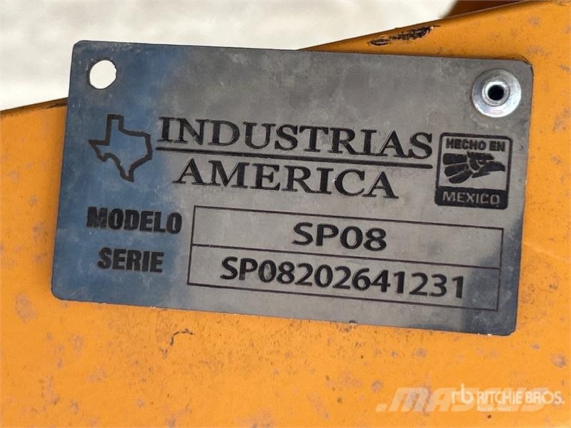 Industrias America SP08 96 in Skid Steer Snow Pusher (Unused) Снежные отвалы и плуги