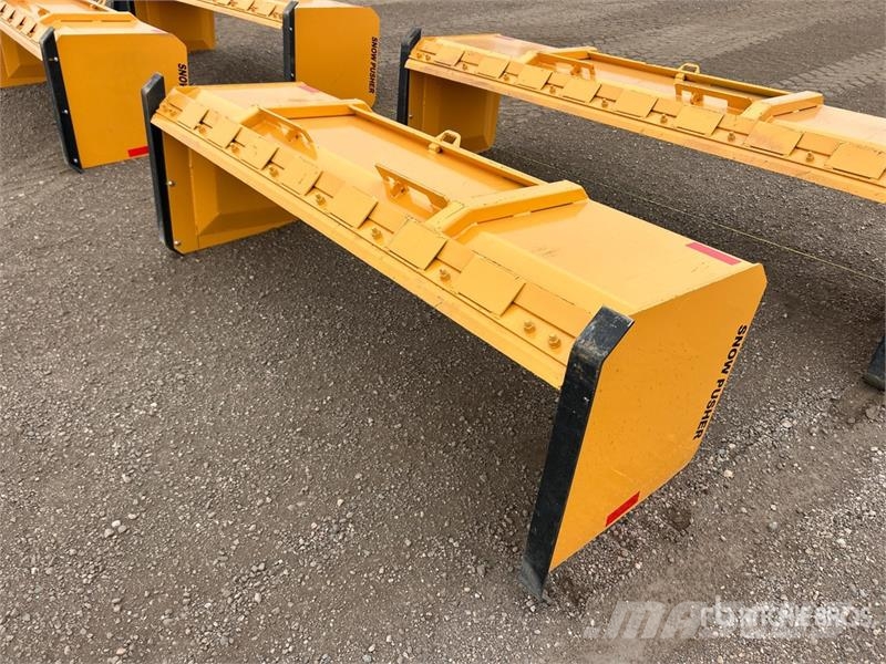 Industrias America SP08 96 in Skid Steer Snow Pusher (Unused) Снежные отвалы и плуги