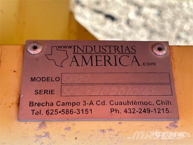 Industrias America SP09 108 in Skid Steer Snow Pusher Hóeltakarítók