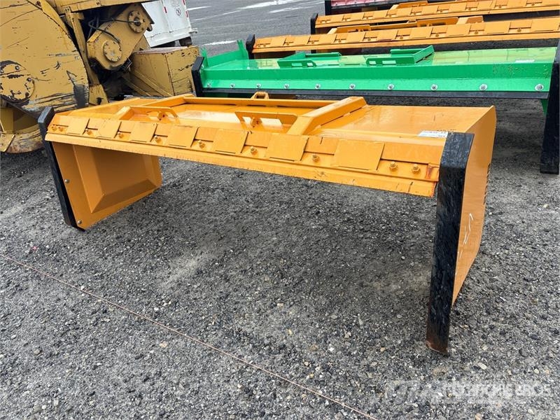 Industrias SP08 8 ft Snow Pusher Snøploger- og skjær