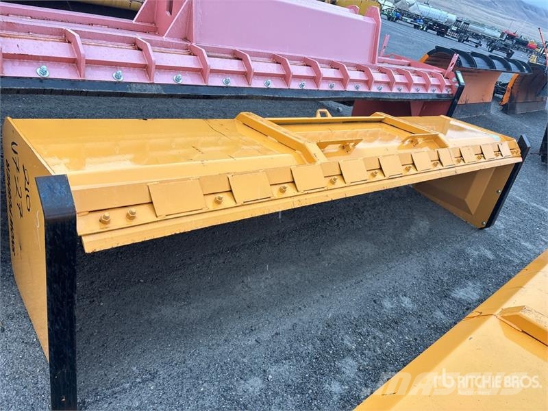 Industrias SP11 11 ft Snow Pusher Snøploger- og skjær