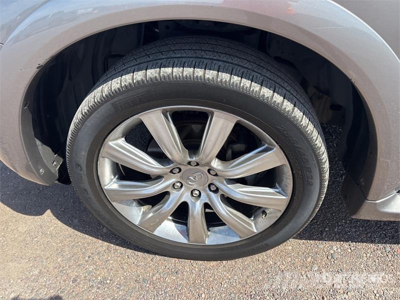 Infiniti QX56 2WD SUV PKWs