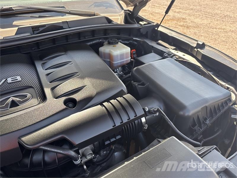 Infiniti QX56 2WD SUV PKWs