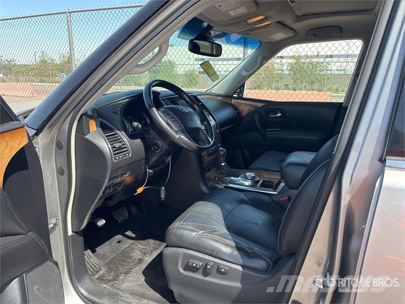 Infiniti QX56 2WD SUV PKWs