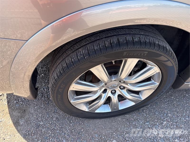 Infiniti QX56 2WD SUV PKWs