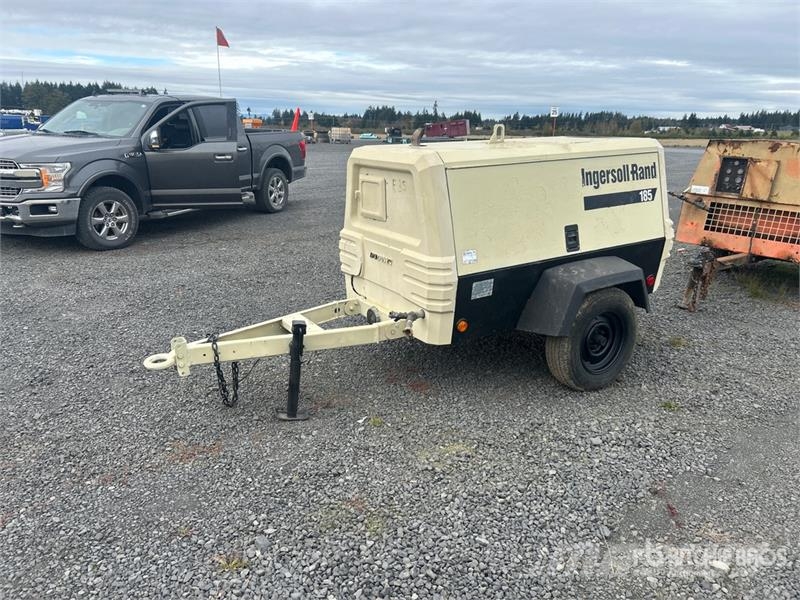Ingersoll Rand 185 cfm Mobile Air Compressor コンプレッサー