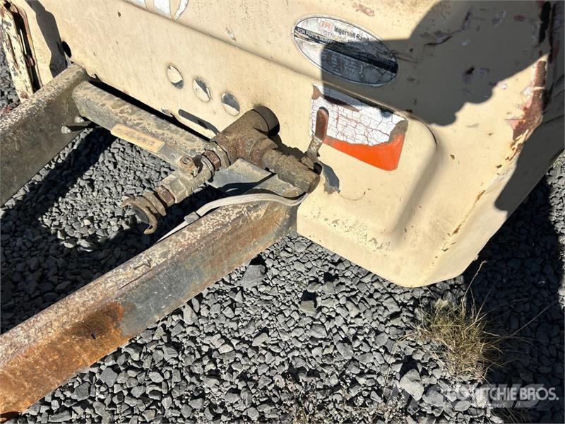 Ingersoll Rand 185 Skid-Mounted Air Compressor (Inoperable) Compresoras