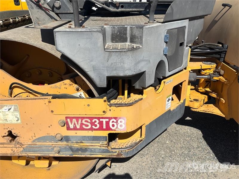 Ingersoll Rand DD118HF Paving Double Drum Roller Tandemové válce