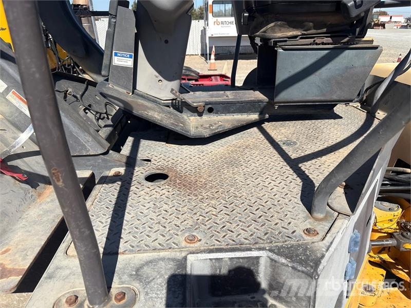 Ingersoll Rand DD118HF Paving Double Drum Roller Tandemové válce