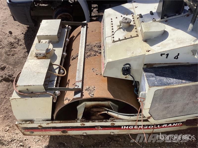 Ingersoll Rand DD65 Double Drum Roller Ikerdobos hengerek