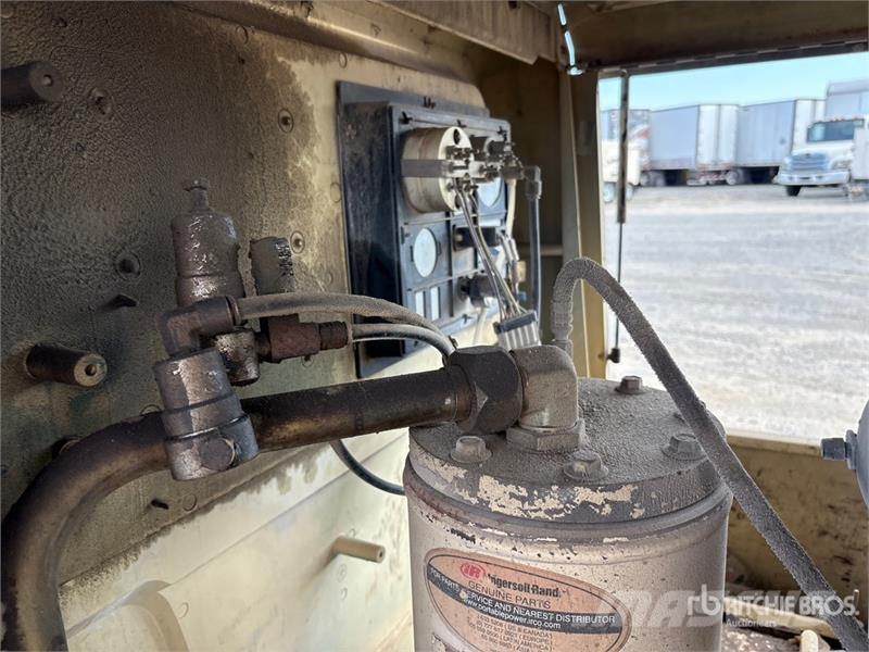 Ingersoll Rand P185CFM Mobile Air Compressor Compressors