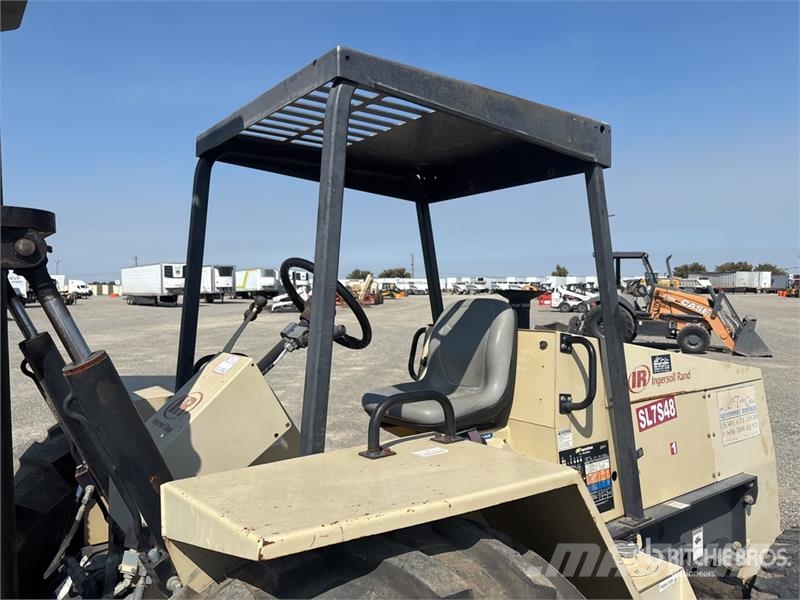 Ingersoll Rand RT708J Terrængående gaffeltruck