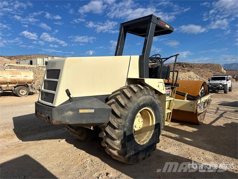 Ingersoll Rand SD115D Smooth Drum Compactor Walzenzüge