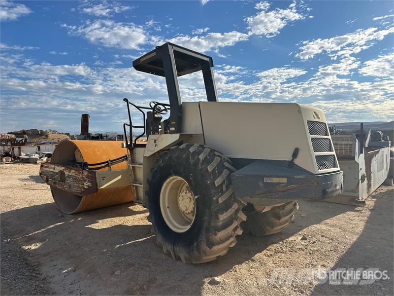 Ingersoll Rand SD115D Smooth Drum Compactor Walzenzüge