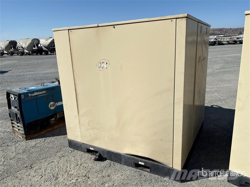 Ingersoll Rand SSR-EPE50 211 cfm Skid-Mounted Air Compressor Compressors