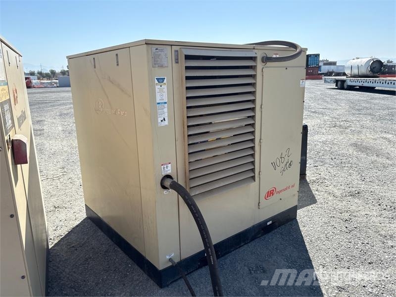 Ingersoll Rand SSR-EPE50 211 cfm Skid-Mounted Air Compressor Compressors