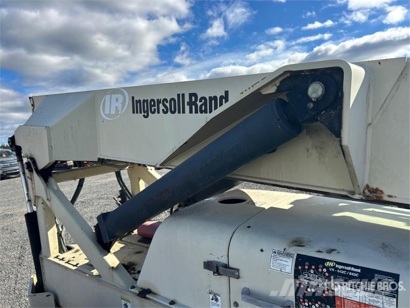 Ingersoll Rand VR843C 伸縮臂操作車