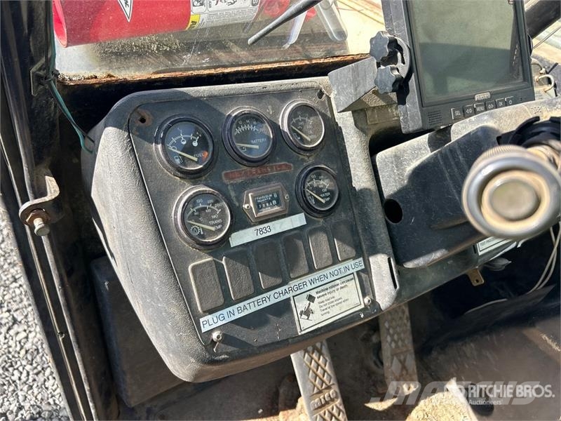 Ingersoll Rand VR843C 伸縮臂操作車