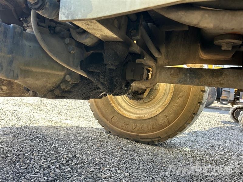 Ingersoll Rand VR843C 伸縮臂操作車