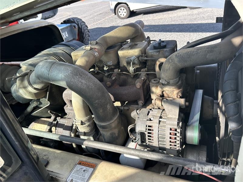 Ingersoll Rand VR843C 伸縮臂操作車