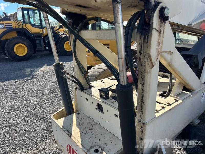 Ingersoll Rand VR843C 伸縮臂操作車