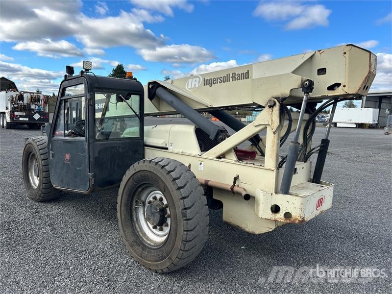 Ingersoll Rand VR843C 伸縮臂操作車