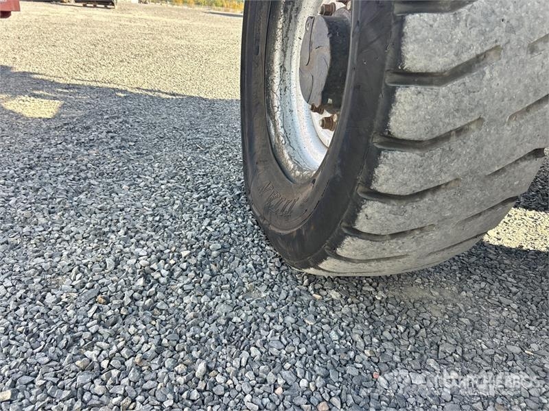 Ingersoll Rand VR843C 伸縮臂操作車