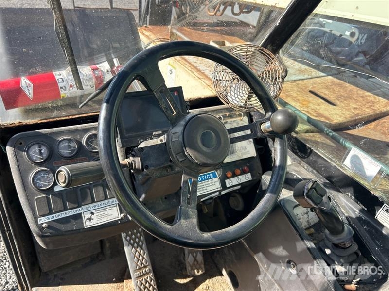 Ingersoll Rand VR843C 伸縮臂操作車