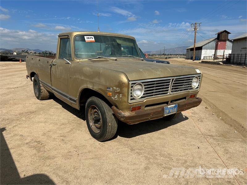 International 1210 4x2 Pickup Egyéb