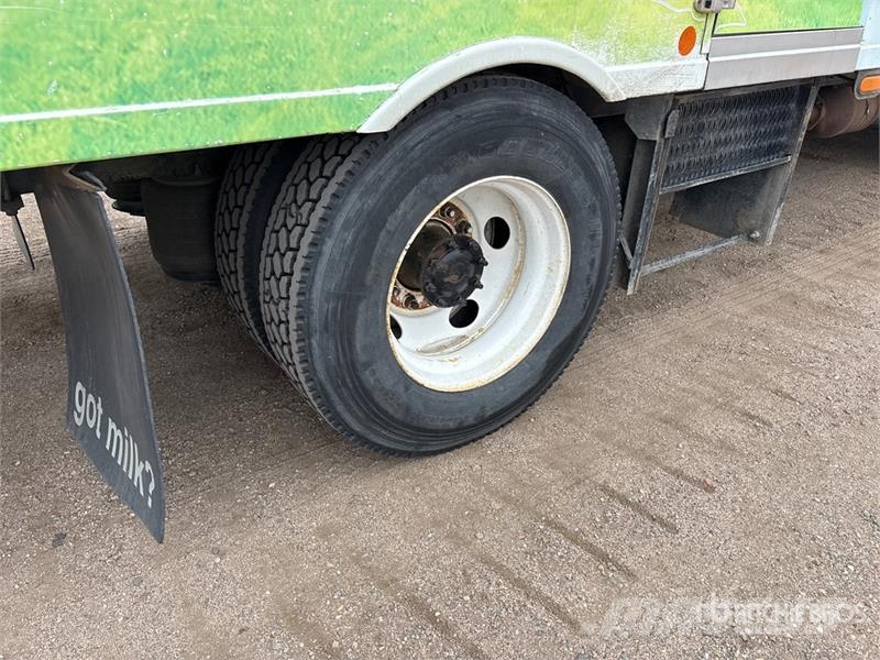 International 4000 4x2 Refrigerated Truck Грузовики-Рефрижераторы