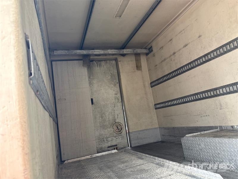 International 4000 4x2 Refrigerated Truck Грузовики-Рефрижераторы