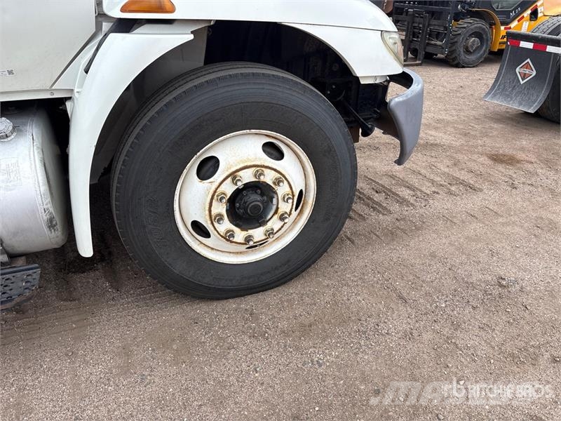 International 4000 4x2 Refrigerated Truck Грузовики-Рефрижераторы