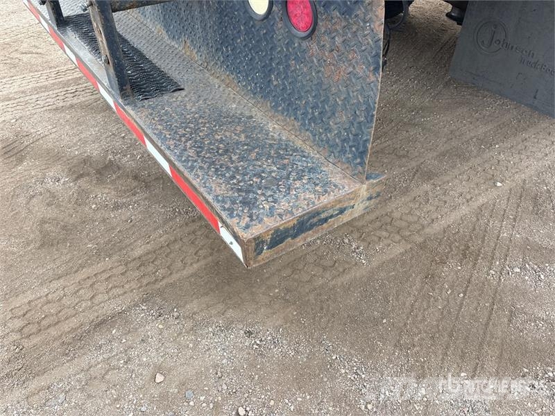 International 4000 4x2 Moving Van Truck Sunkvežimiai su dengtu kėbulu