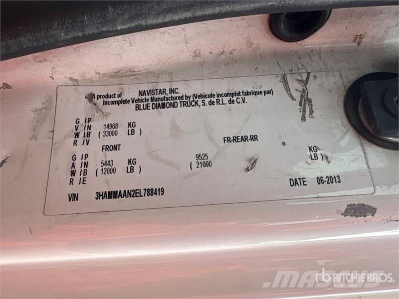 International 4000 Van Truck Furgons