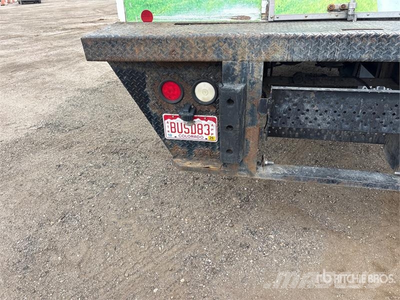 International 4000 Van Truck Furgons