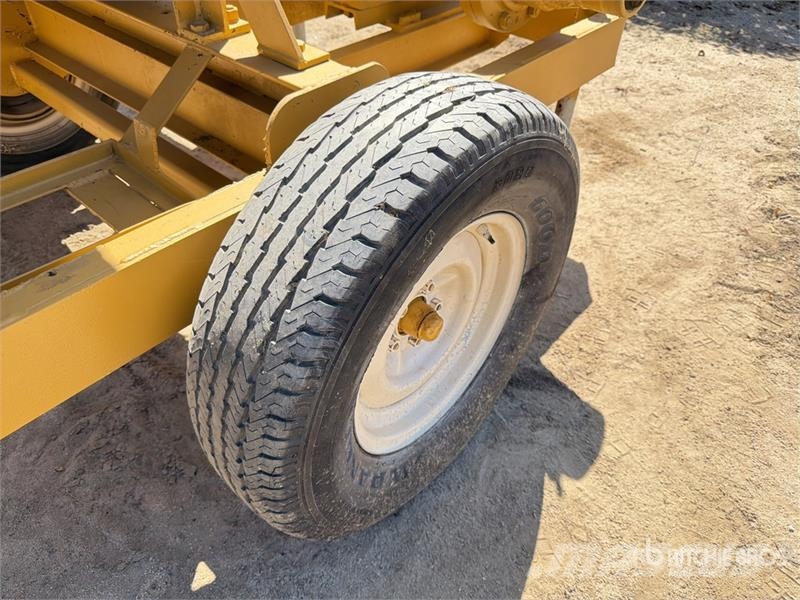 International 407 Trailer-Mounted Water Pump Waterpumps