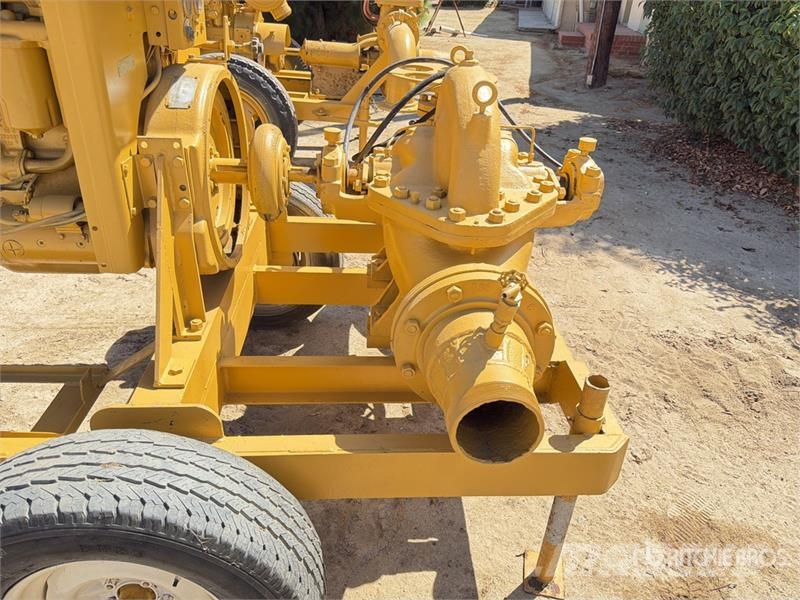International 407 Trailer-Mounted Water Pump Waterpumps
