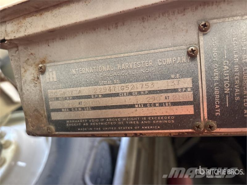International 4070A S/A Cabover w/ Sleeper Andere Fahrzeuge