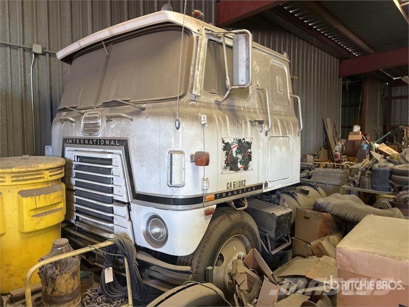 International 4070A S/A Cabover w/ Sleeper Andere Fahrzeuge