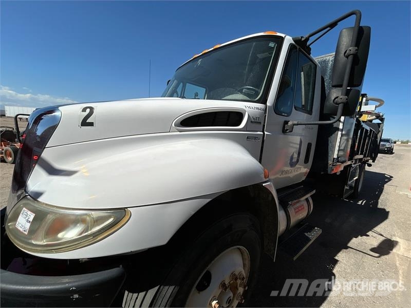 International 4300 Komunalna vozila za opštu namenu