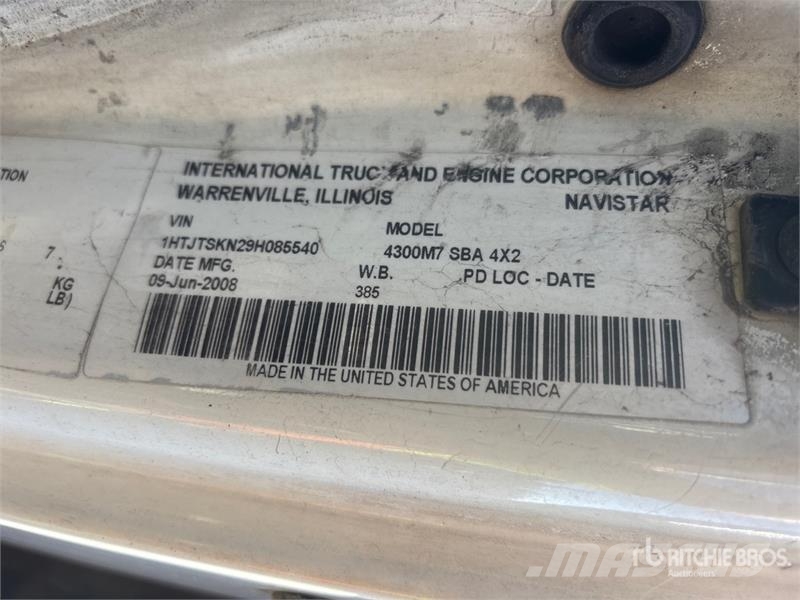 International 4300 Fejebiler