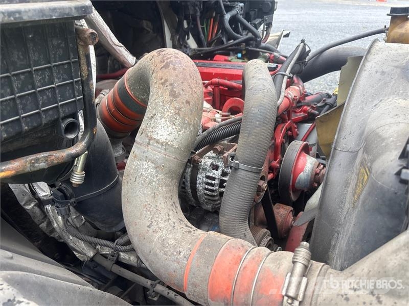 International 4300 Furgons