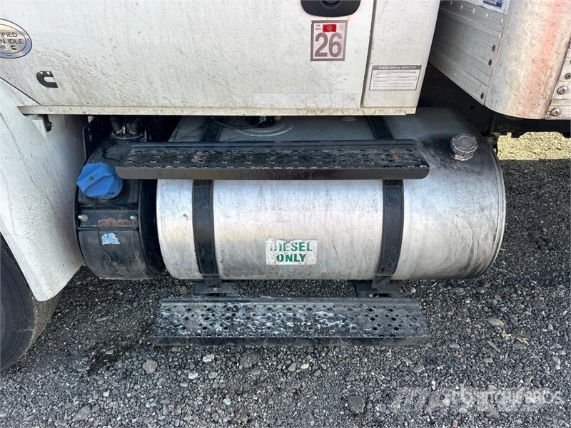 International 4300 Furgons