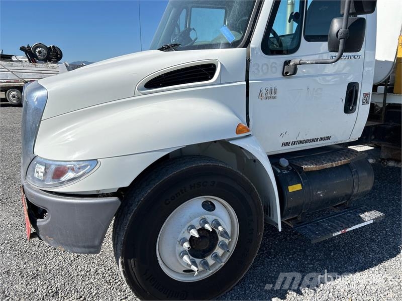 International 4300 Tanker trucks