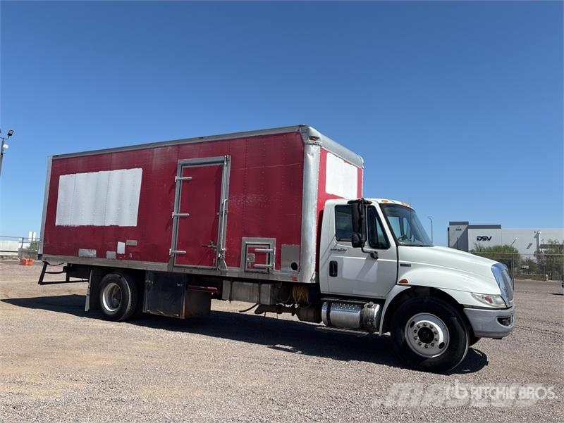 International 4300 Грузовики-Фургоны