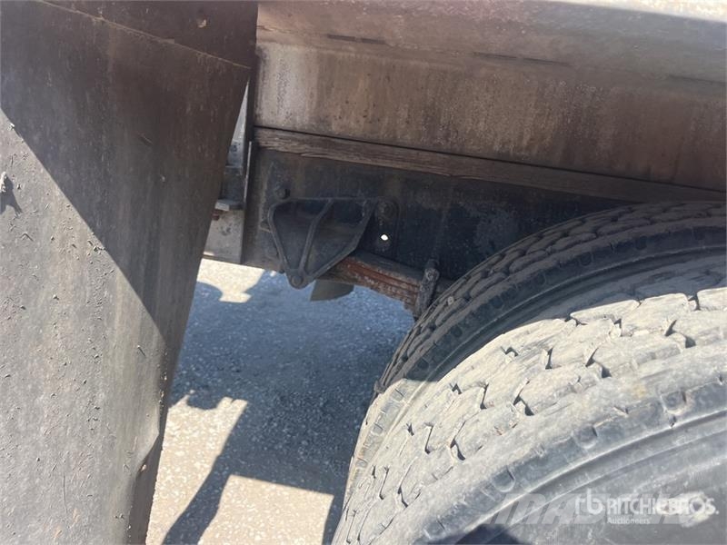 International 4300 صهاريج مياه